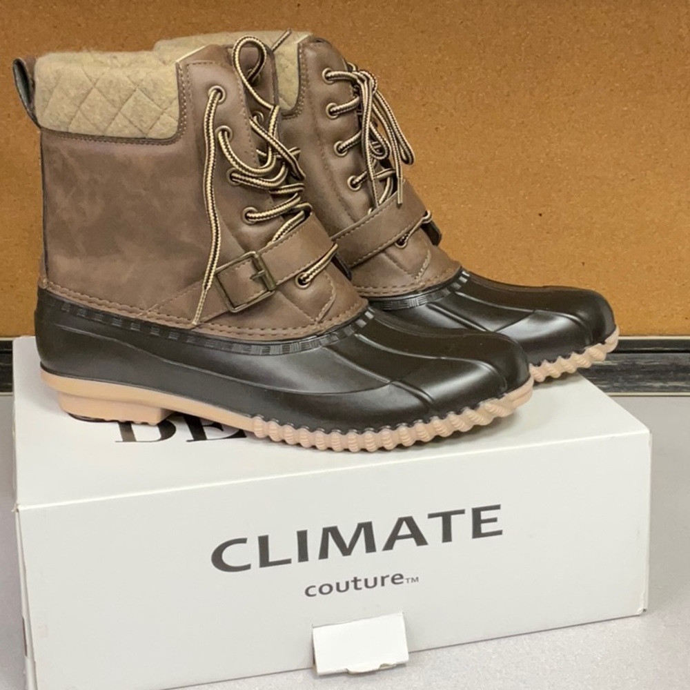 Women's Brown Lace-Up Duck Boots